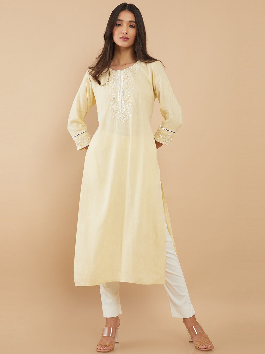 

Soch Women Yellow Embroidered Thread Work Straight Kurta
