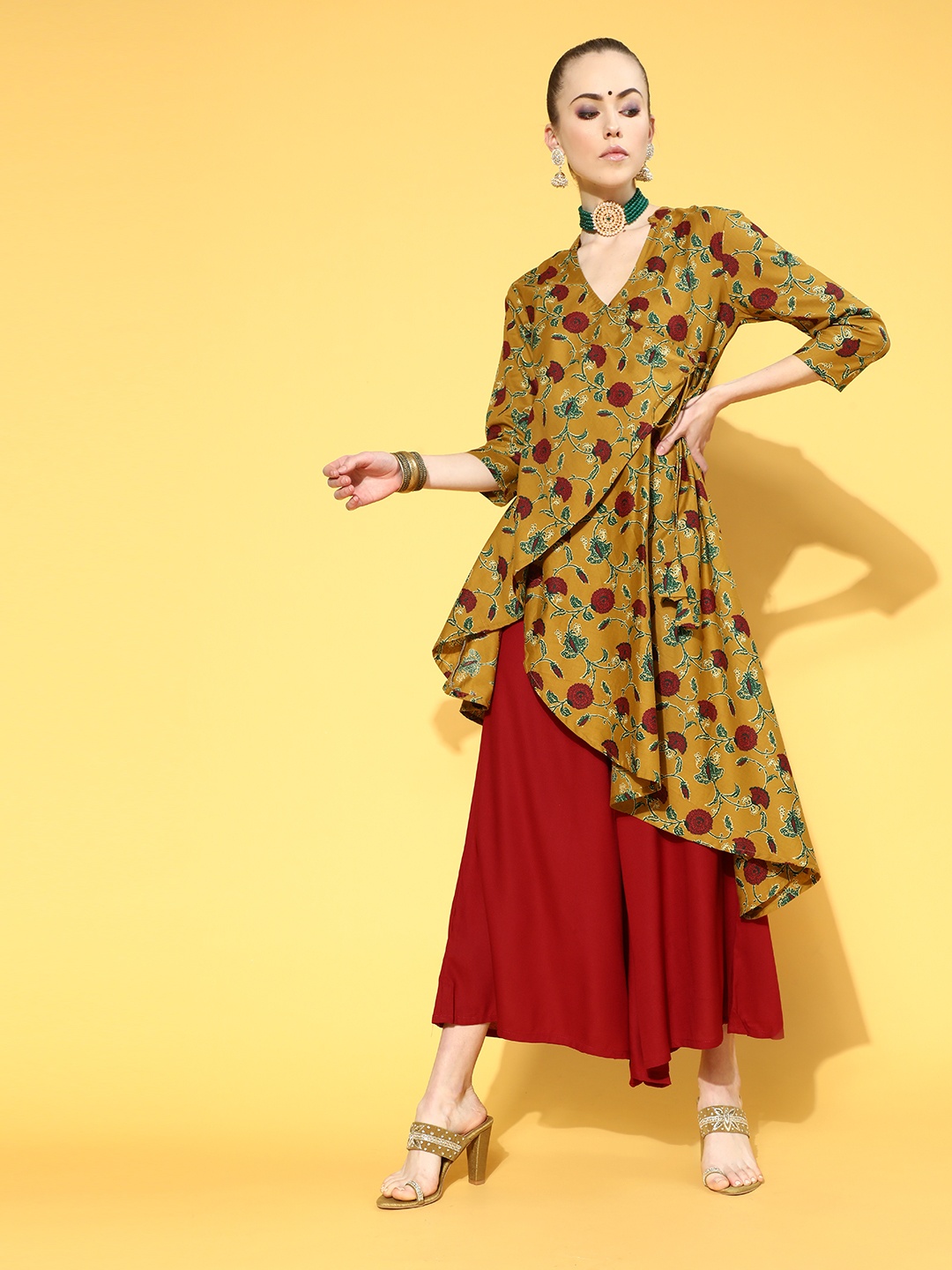 

InWeave Women Elegant Mustard Printed Top with Solid Palazzos