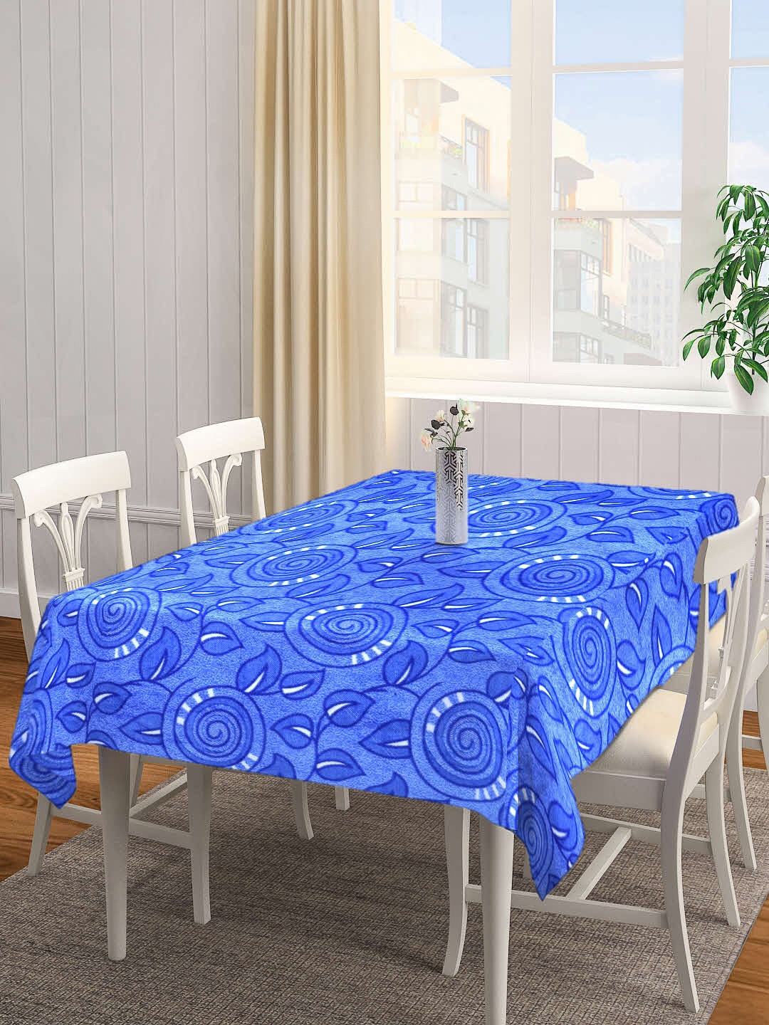 

KLOTTHE Blue & White Woven Design 6 Seater Rectangular Table Cover