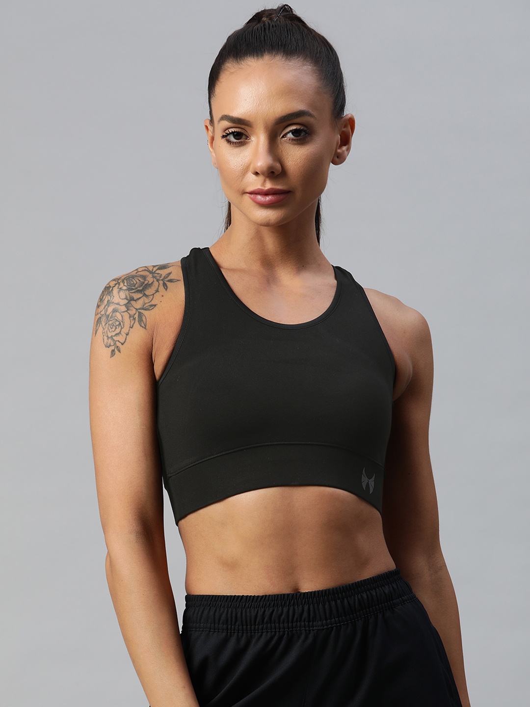 

skyria Black Solid Tech-Dry Sports Bra