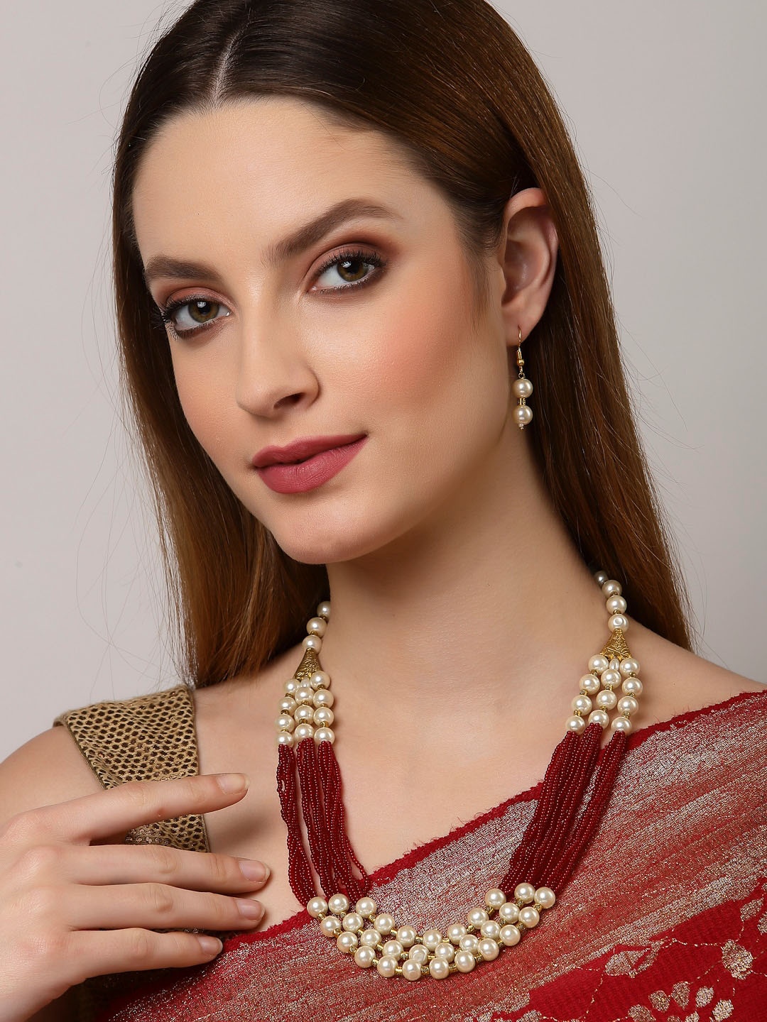 

Arrabi Gold-Toned & Red Beaded Meenakari Jewellery Set