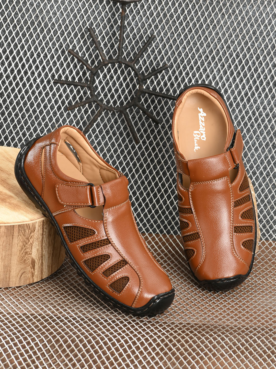 

Azzaro Black Men Tan Shoe-Style Sandals