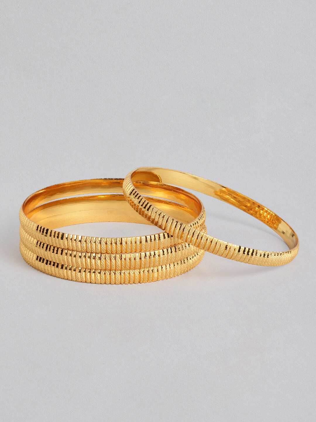 

AccessHer Set Of 4 Gold-Plated Bangles