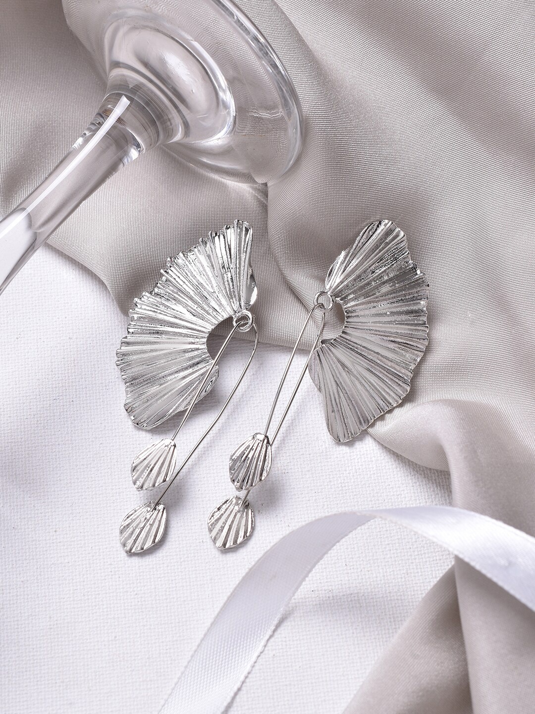 

JOKER & WITCH Silver-Toned Contemporary Drop Earrings