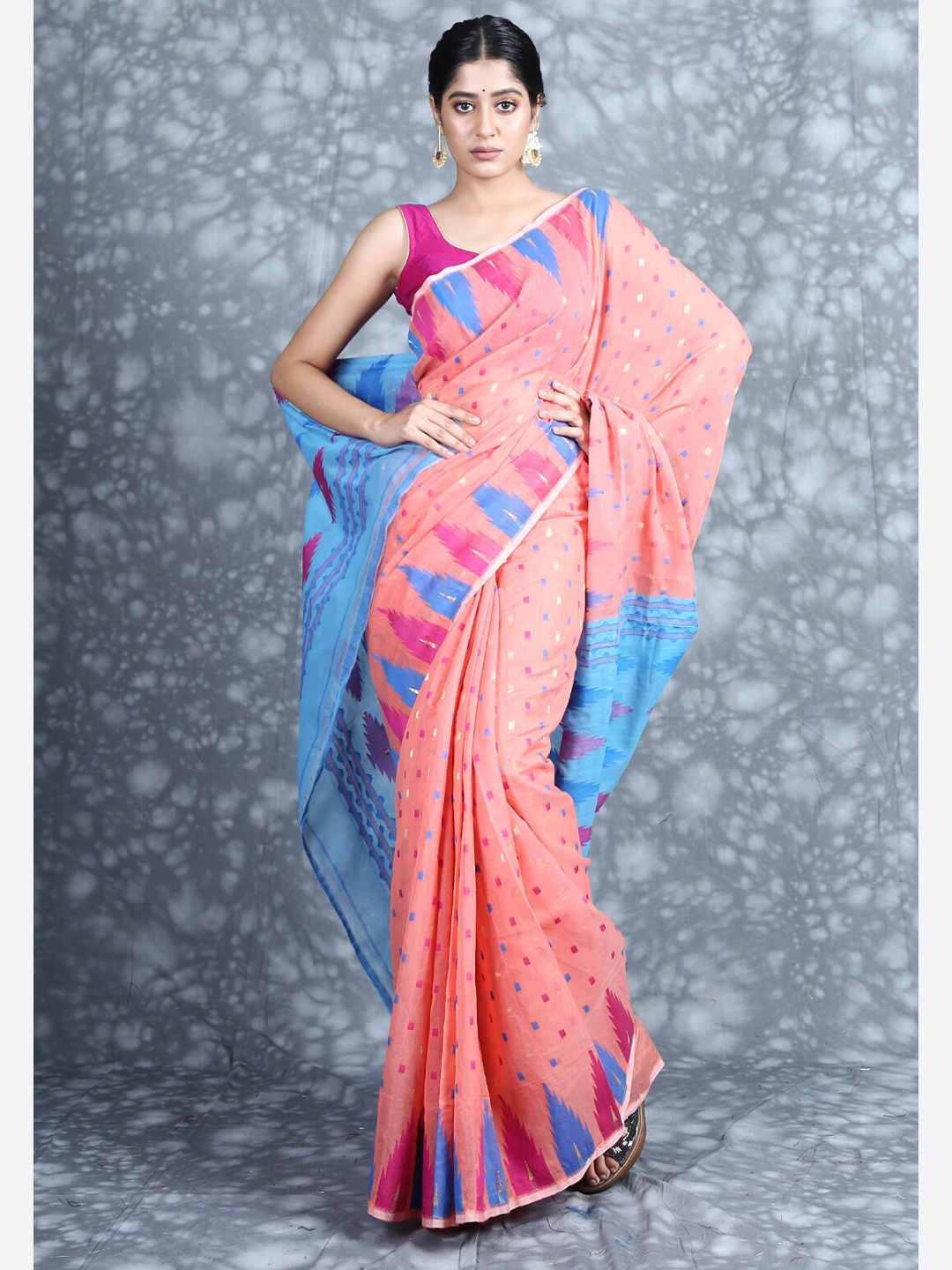 

Charukriti Pink & Blue Woven Design Silk Cotton Jamdani Saree