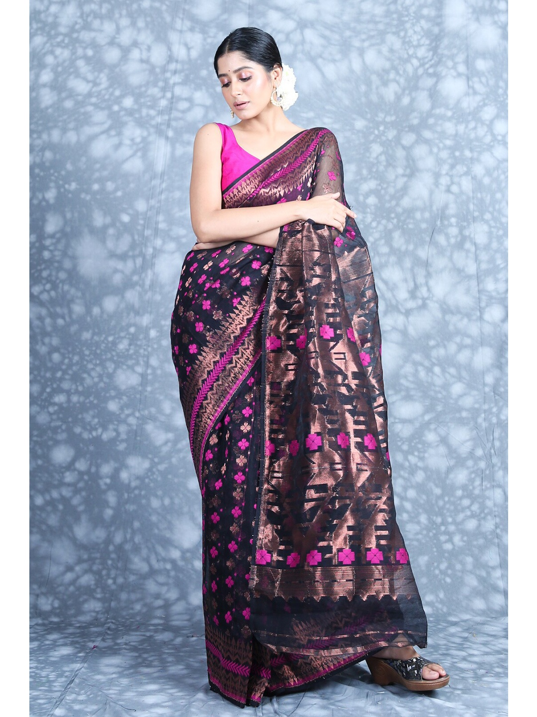 

Charukriti Black & Pink Ethnic Motifs Silk Cotton Jamdani Saree