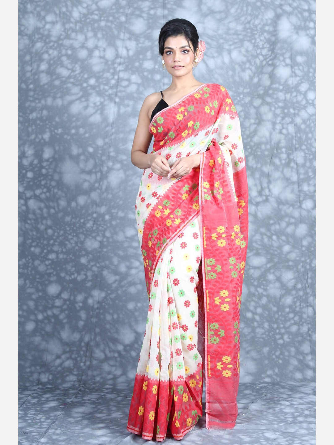 

Charukriti White & Red Woven Design Silk Cotton Jamdani Saree