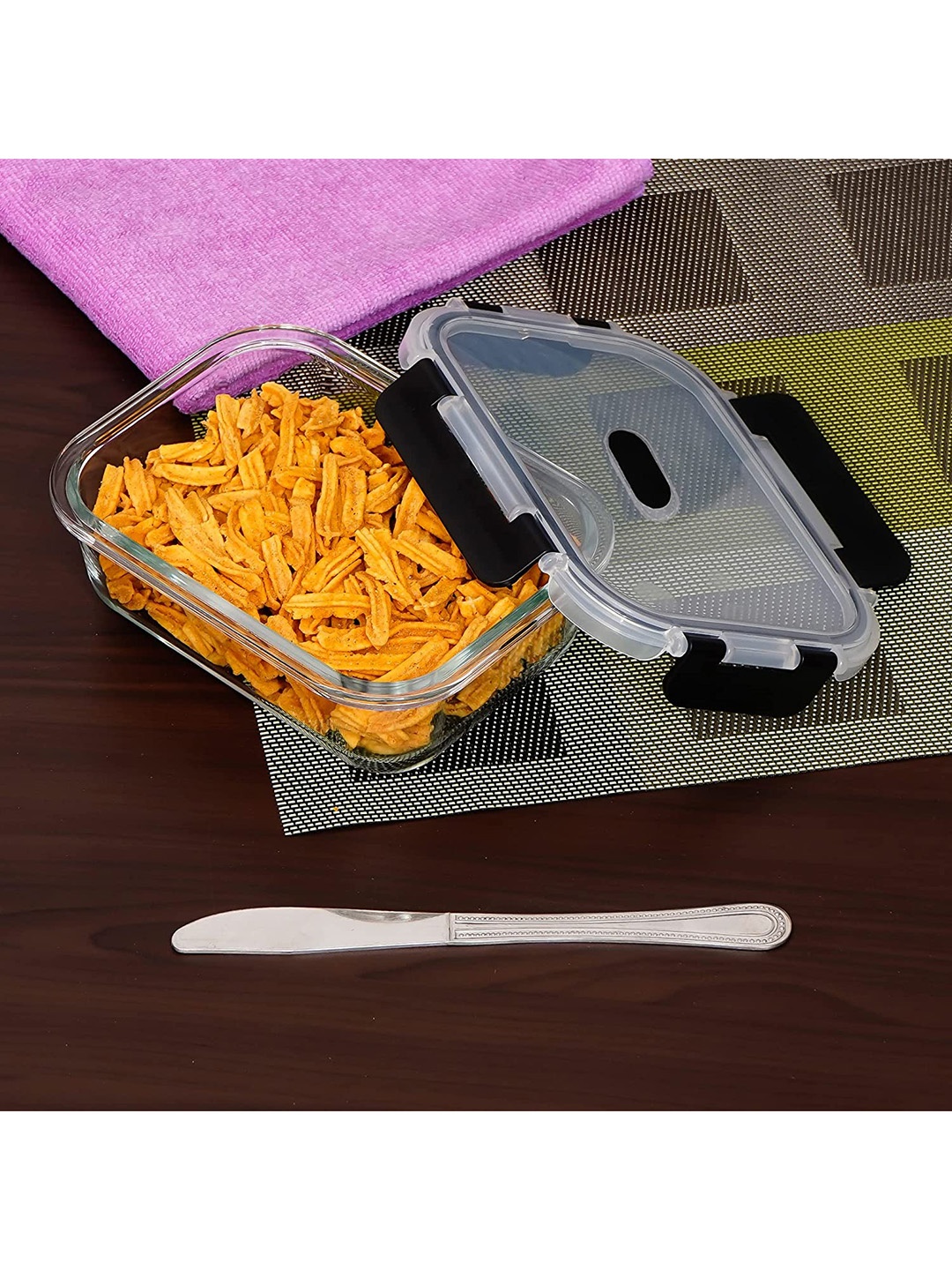 

Femora Transparent Food Storage Container with Air Vent Lid 1000 ml