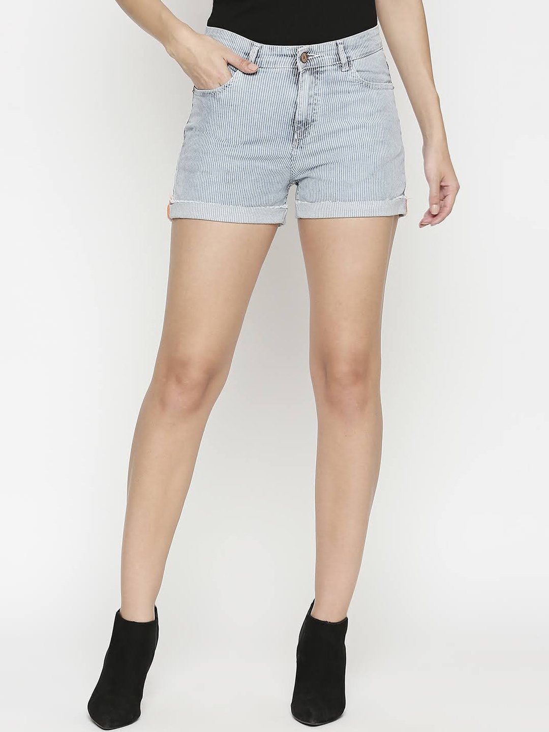

SPYKAR Women Blue & White Striped Slim Fit Cotton Denim Shorts