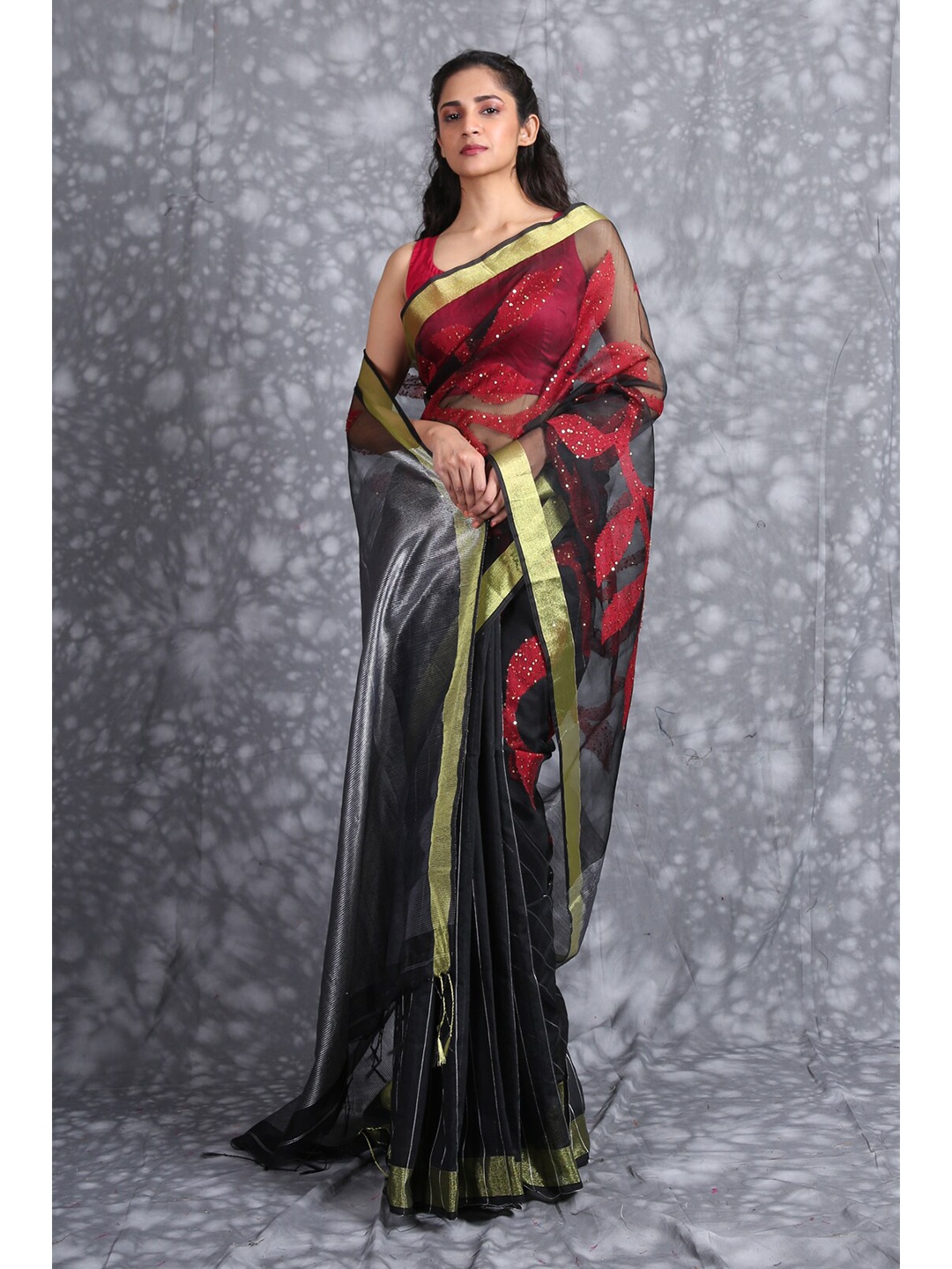 

Charukriti Black & Red Floral Zari Pure Silk Saree