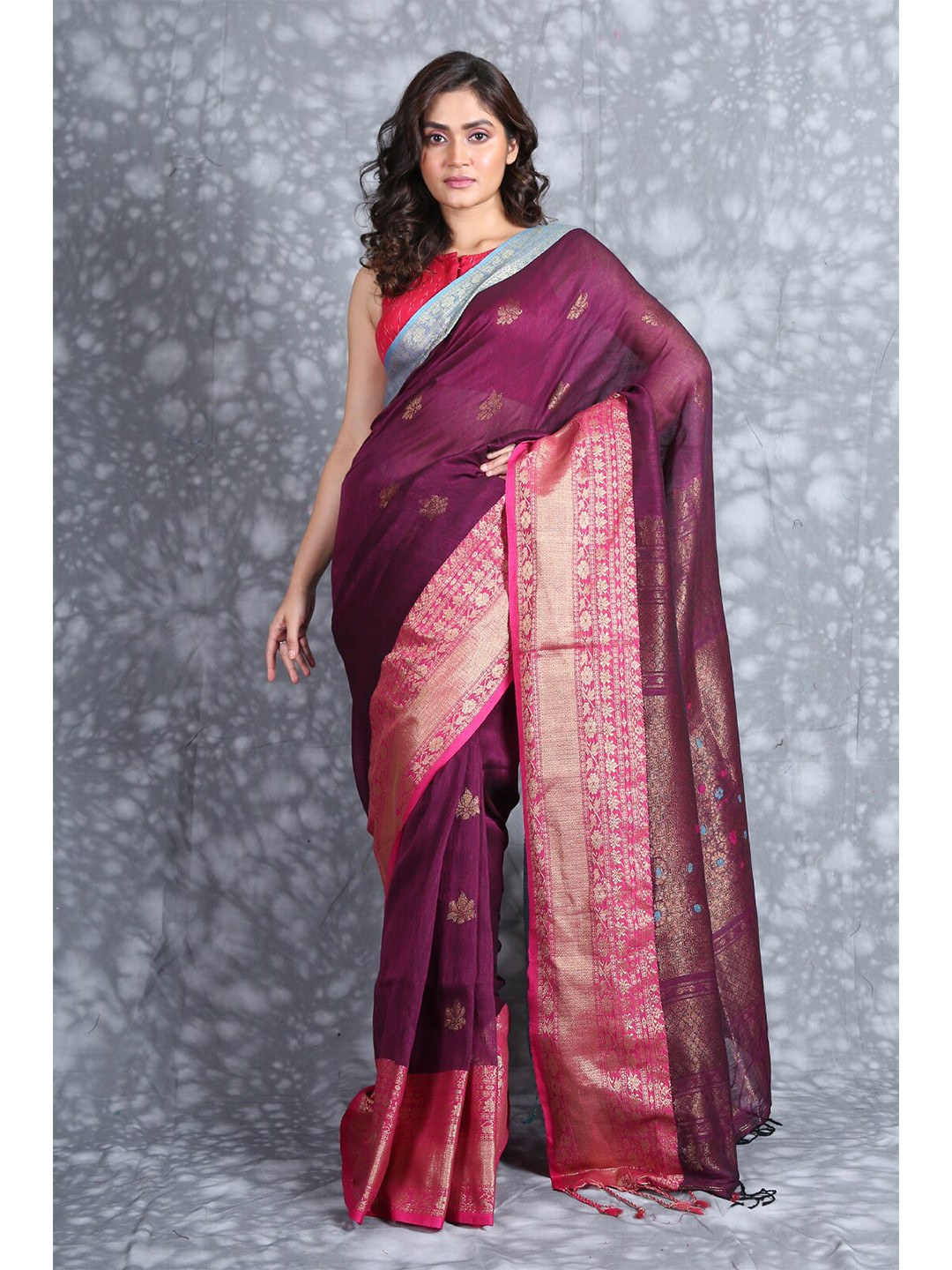 

Charukriti Pink & Blue Woven Design Zari Pure Linen Saree