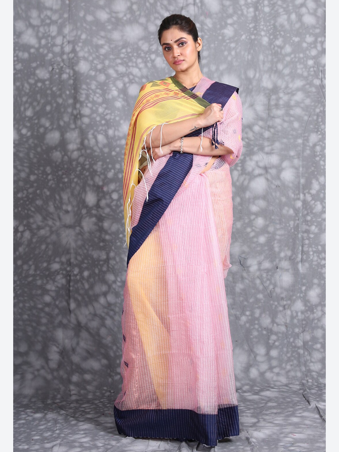 

Charukriti Pink & Navy Blue Checked Pure Silk Saree