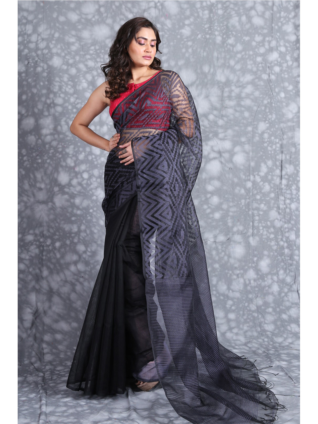 

Charukriti Black Woven Design Pure Silk Saree