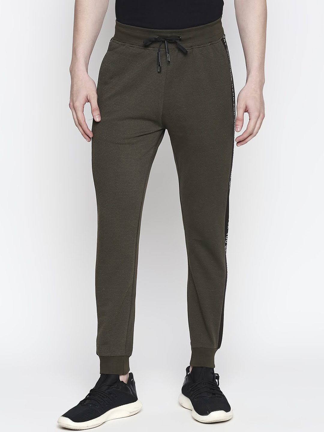 

SPYKAR Men Olive Green Solid Cotton Slim-Fit Joggers