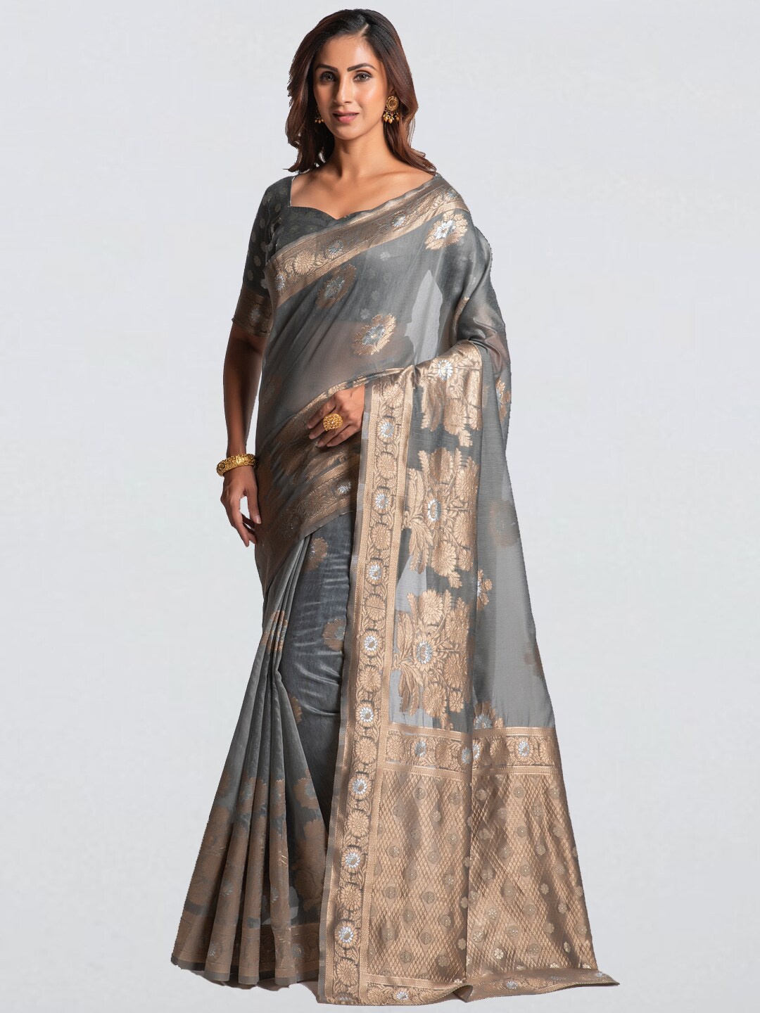 

cbazaar Grey & Gold-Toned Floral Zari Saree