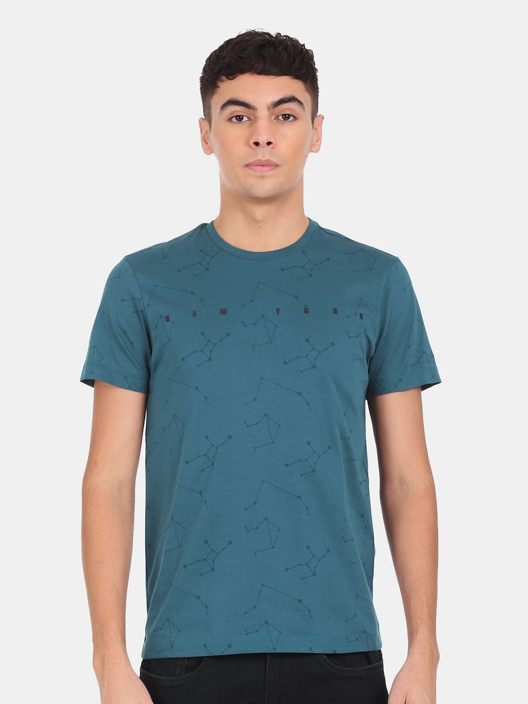

Arrow Men Green Printed T-shirt