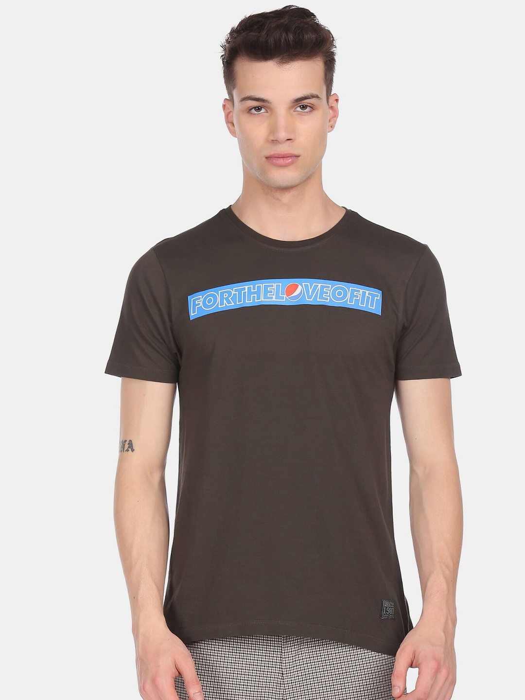 

Flying Machine X Pepsi Men Charcoal Grey Typography Printed Pure Cotton T-shirt, Black