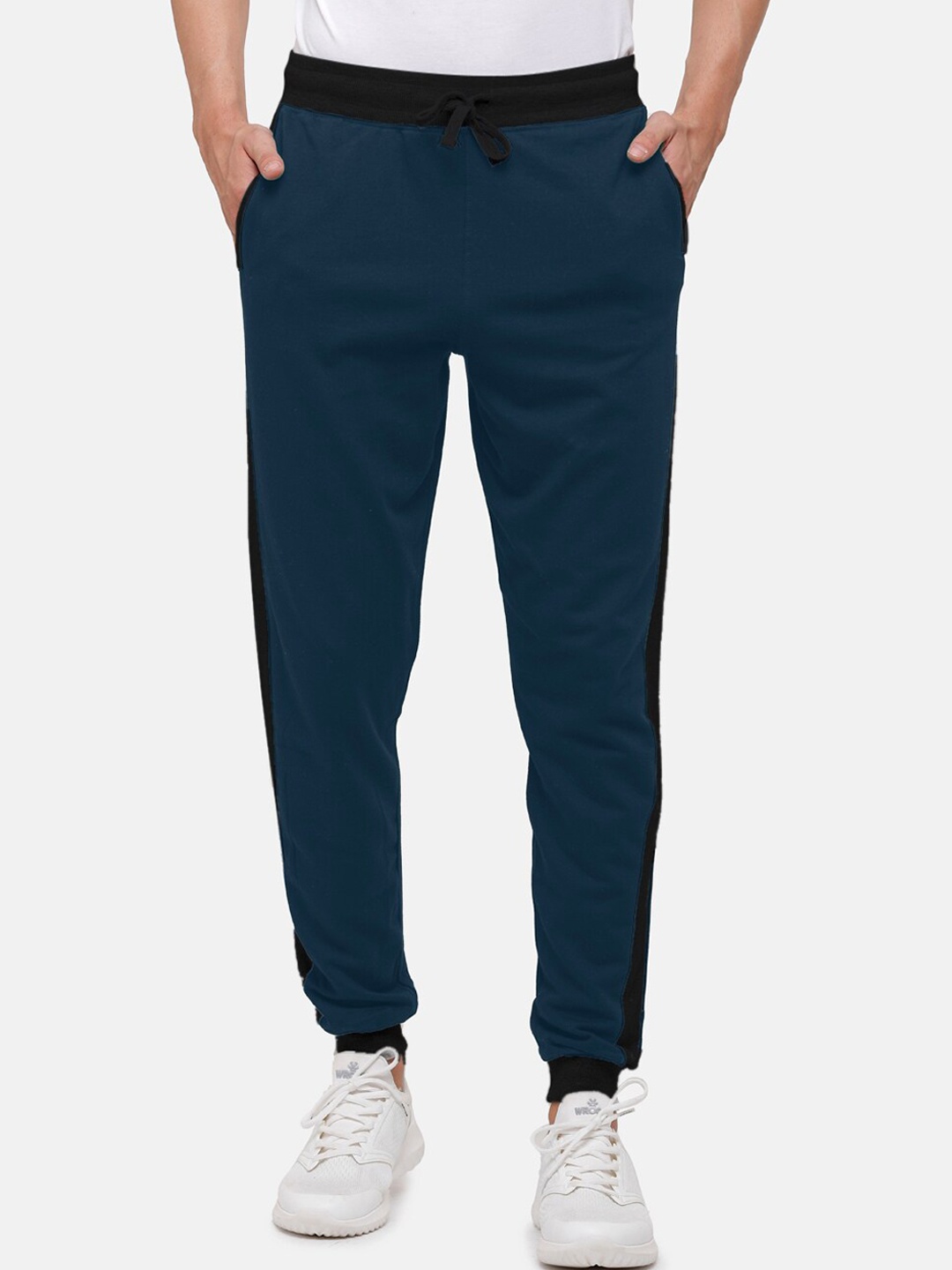 

MADSTO Men Navy Blue Solid Slim-Fit Joggers
