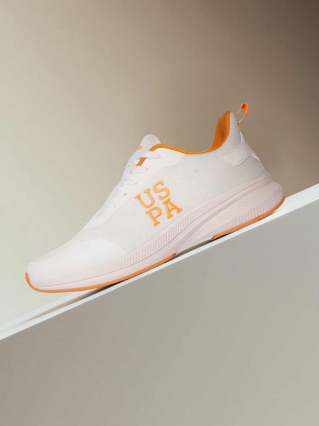

U.S. Polo Assn. Men Off-White Tanole Walking Shoes