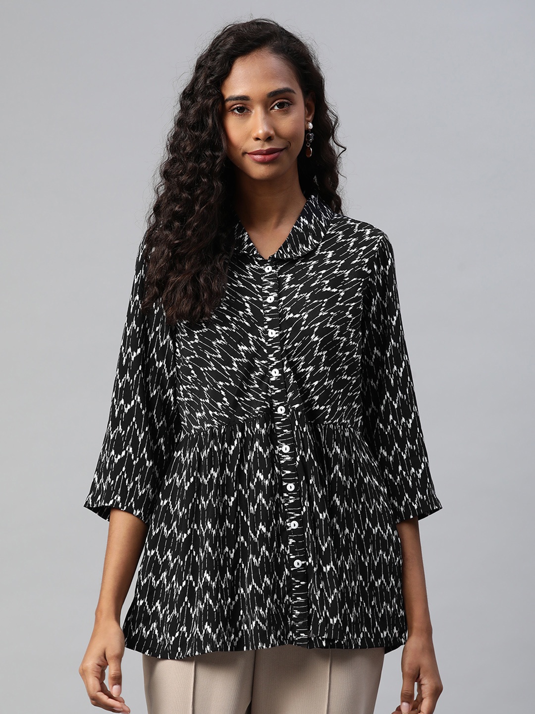 

Ayaany Black & White Abstract Print A-Line Top