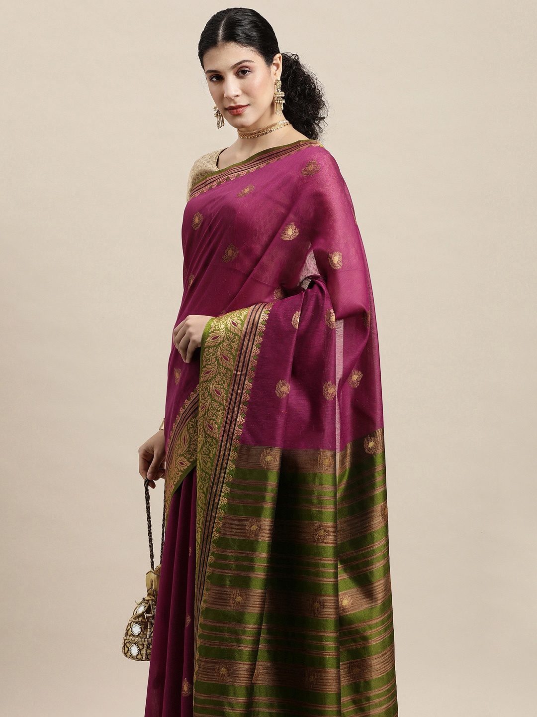 

Saree Swarg Magenta & Green Ethnic Motifs Zari Chanderi Sarees