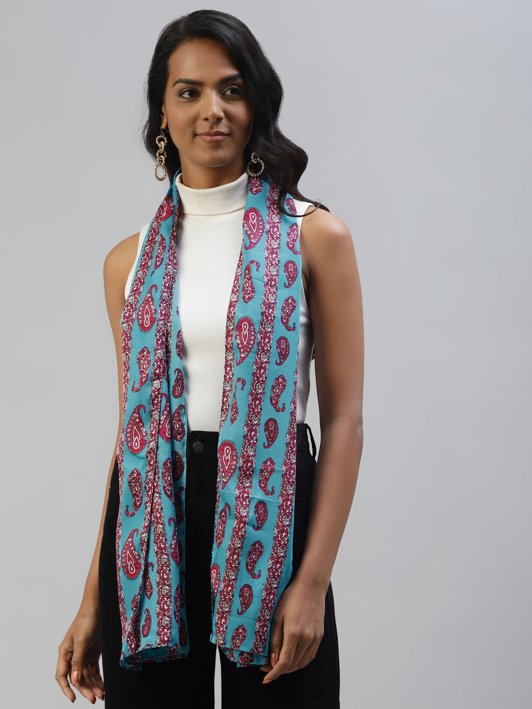 

WEAVERS VILLA Women Turquoise Blue & Maroon Printed Scarf