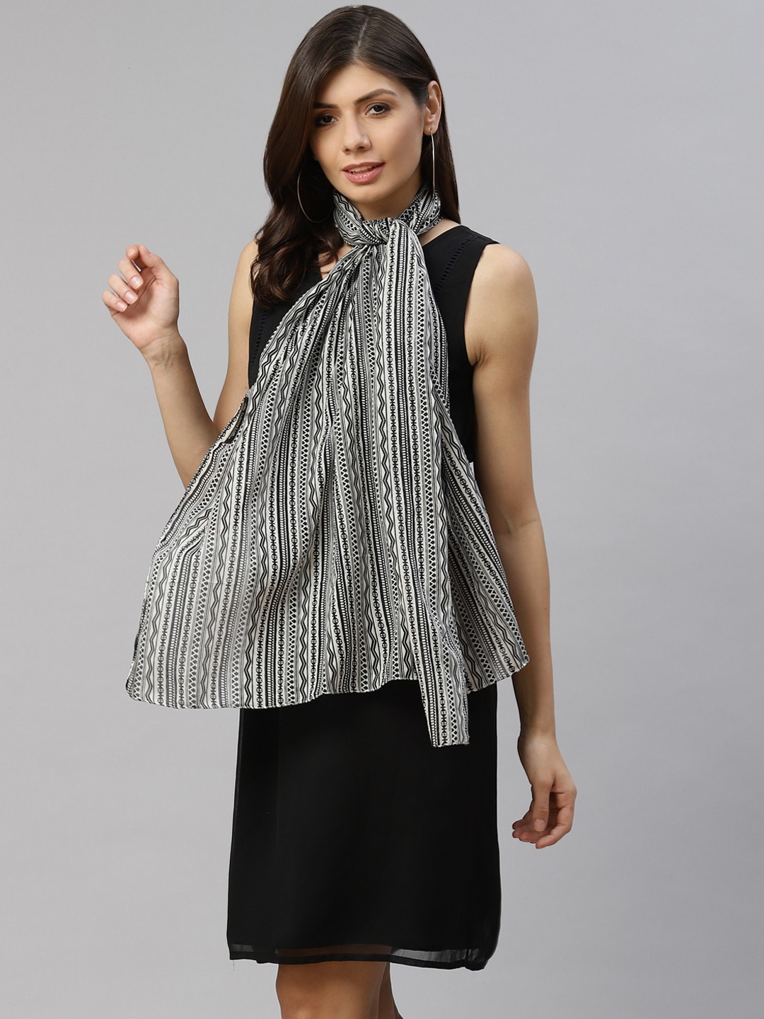 

WEAVERS VILLA Women White & Black Printed Stole