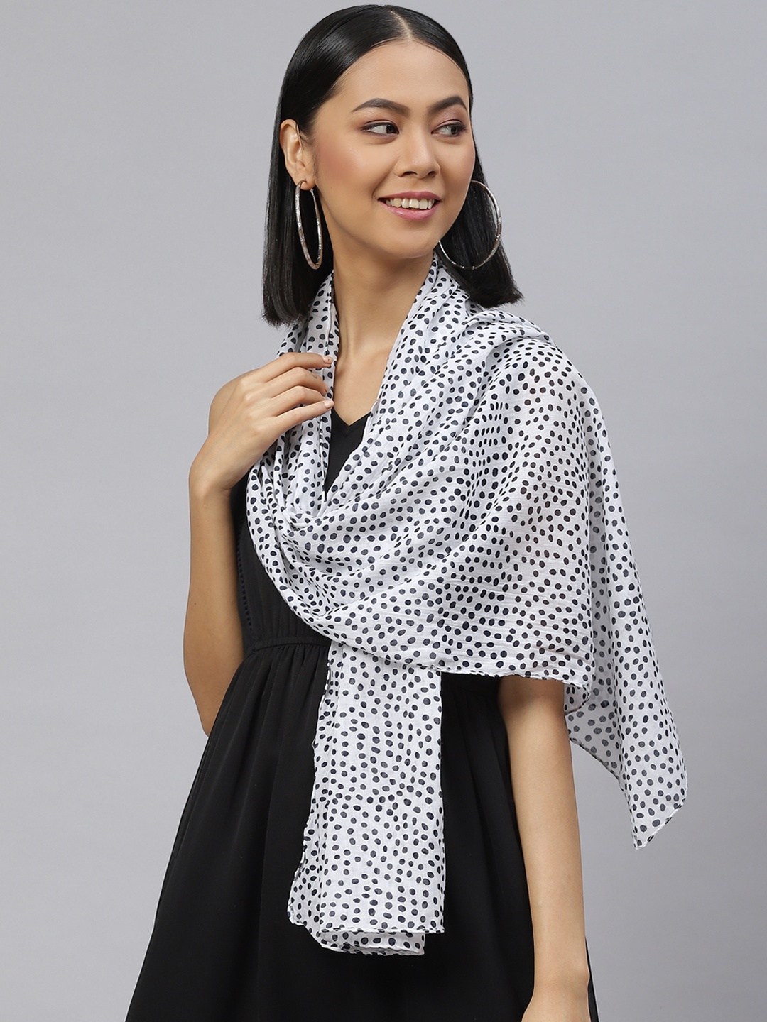 

WEAVERS VILLA Women White & Black Printed Stole