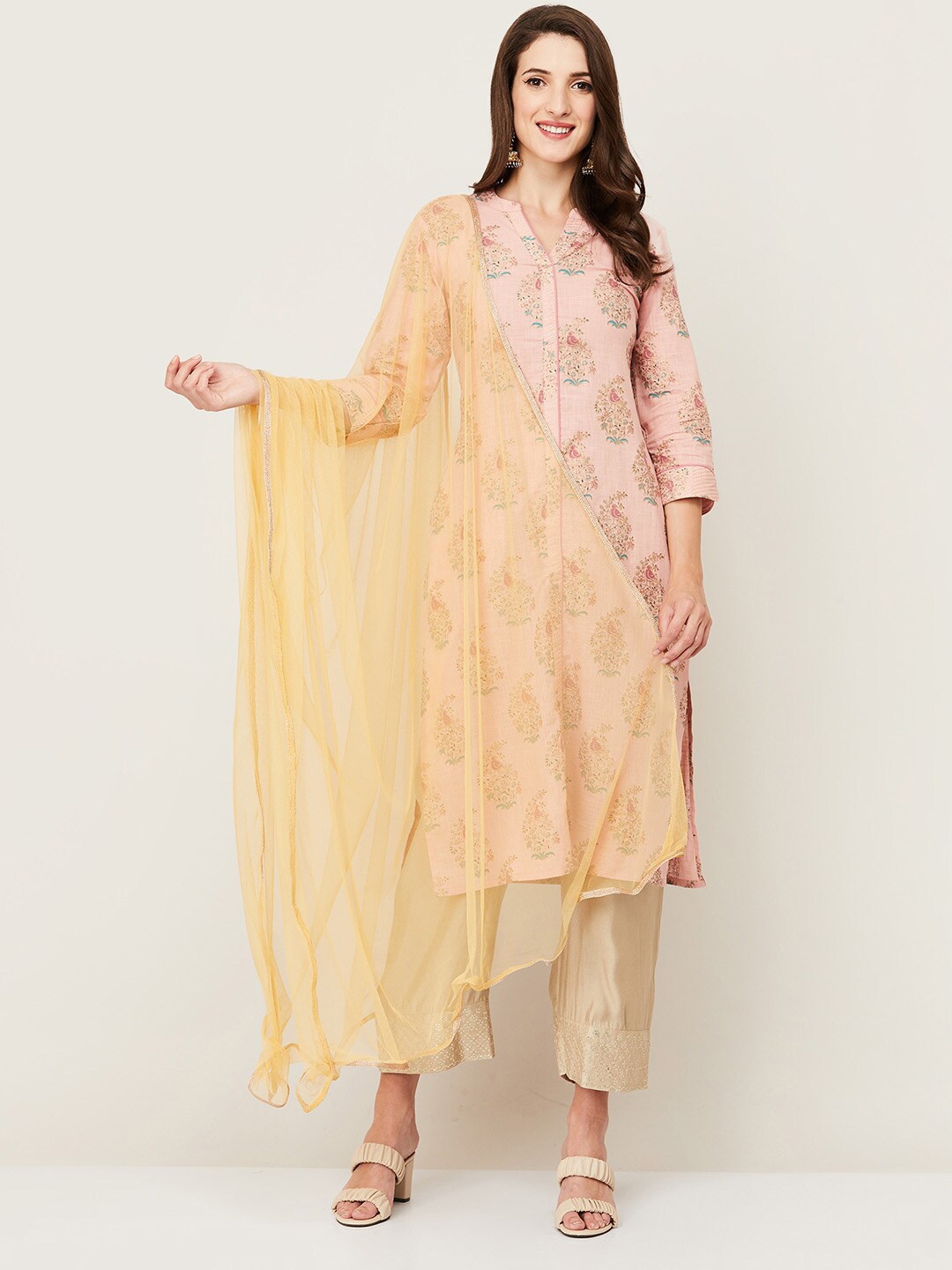 

Melange by Lifestyle Gold-Toned Dyed Dupatta