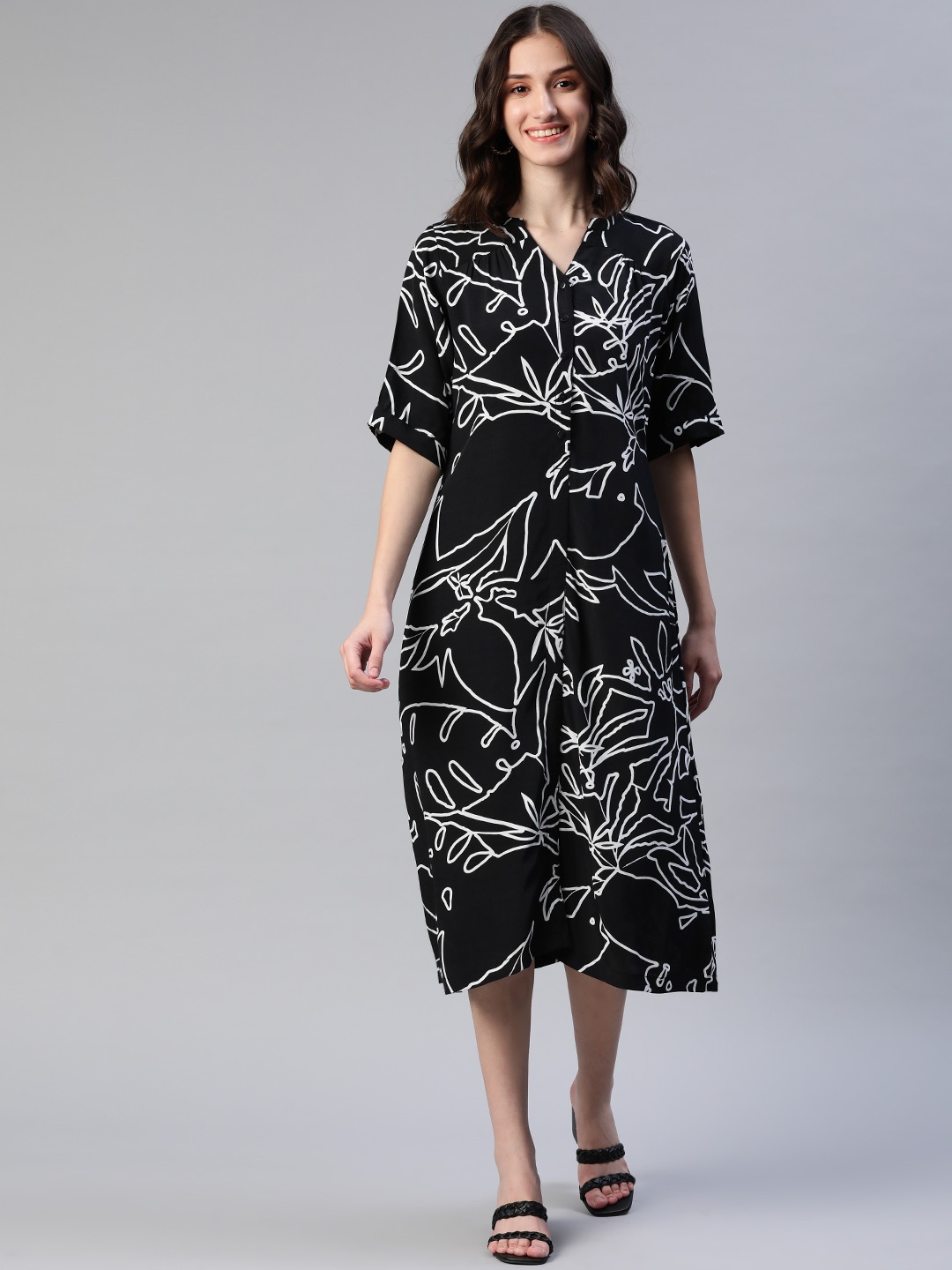 

Ayaany Black & White Printed Crepe Dress