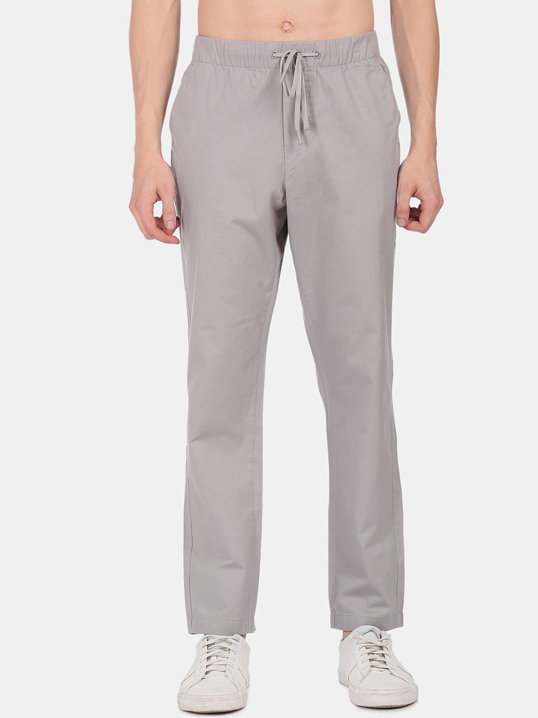 

Flying Machine Men Grey Solid Cotton Regular Trousers