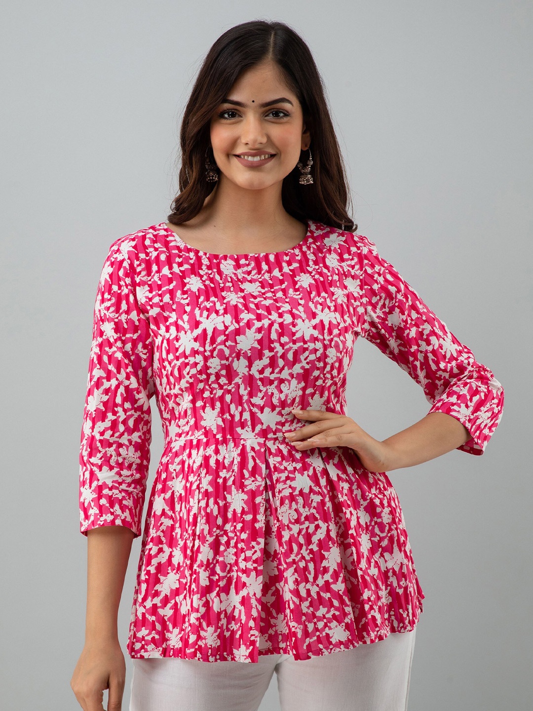 

Women Touch Pink & White whFloral Printed Peplum Top