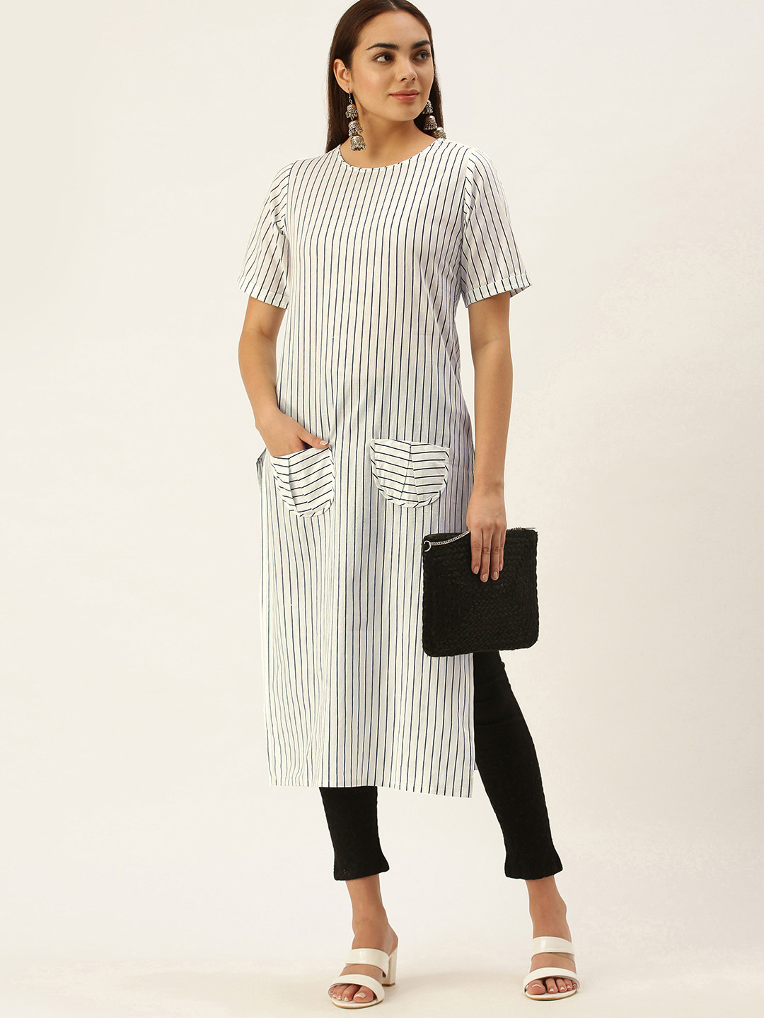 

Saanjh Women White & Black Striped Cotton Straight Kurta