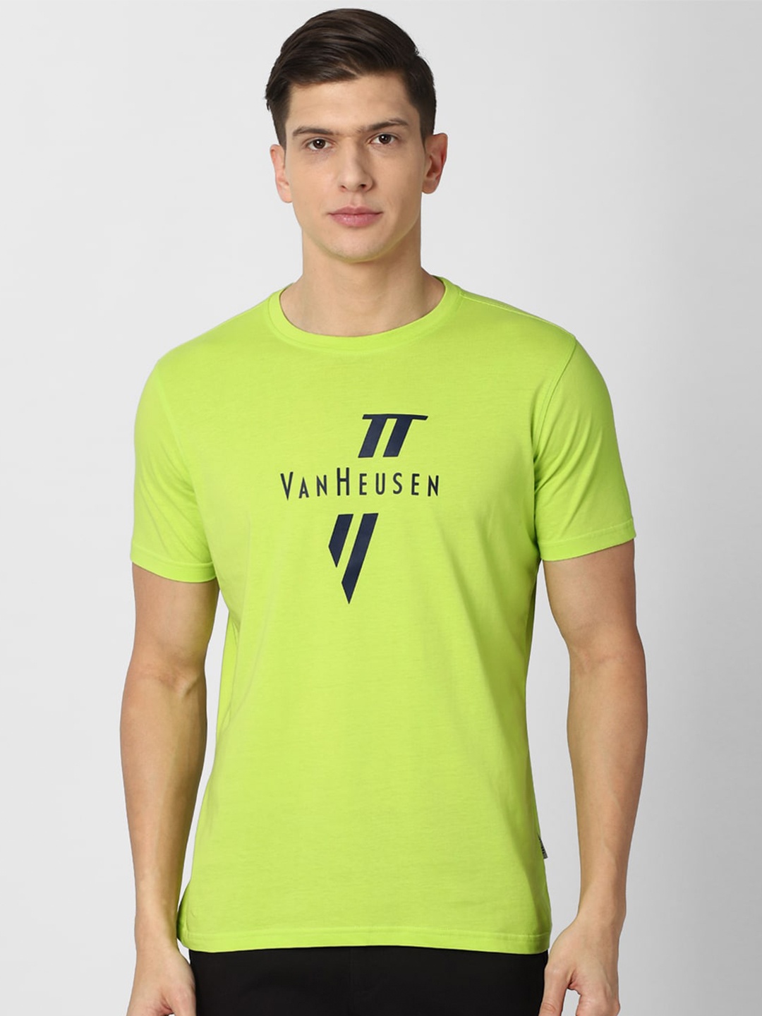 

Van Heusen Sport Men Green Typography Printed Pure Cotton T-shirt