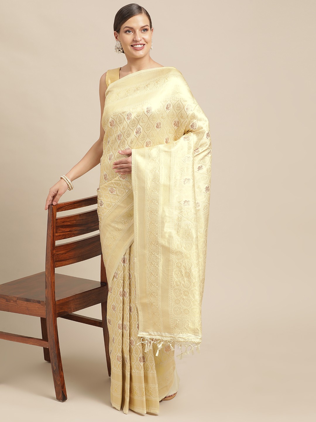 

Mitera White & Gold-Toned Woven Design Pure Silk Saree