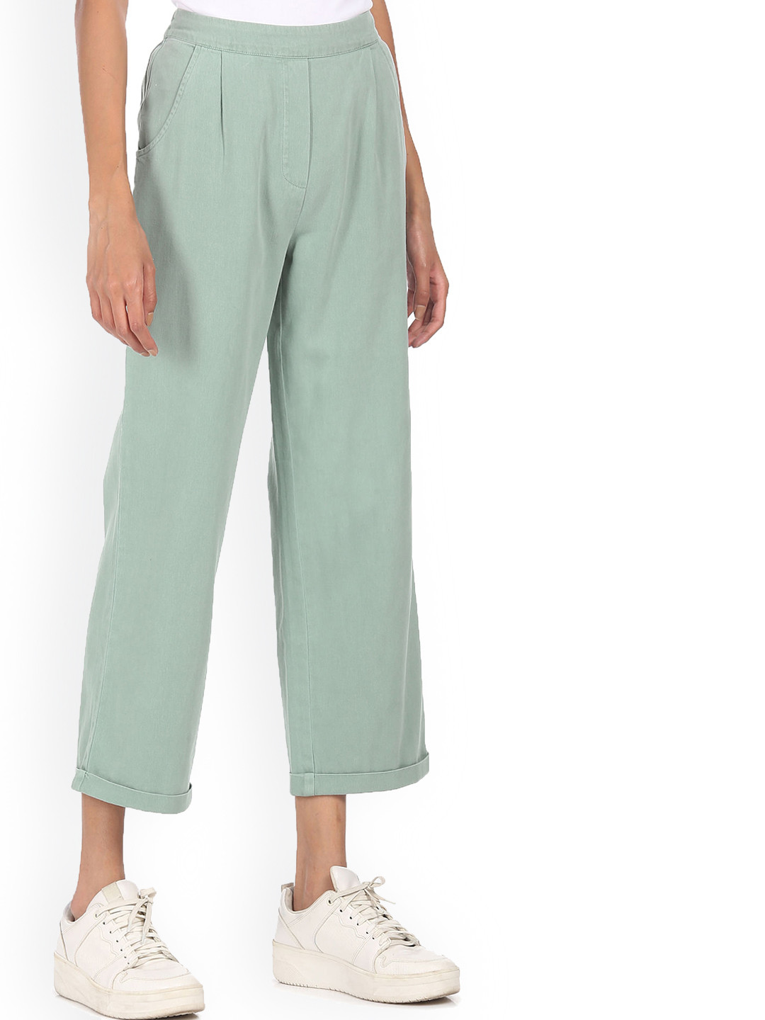

Sugr Women Green Pleated Pure Cotton Trousers