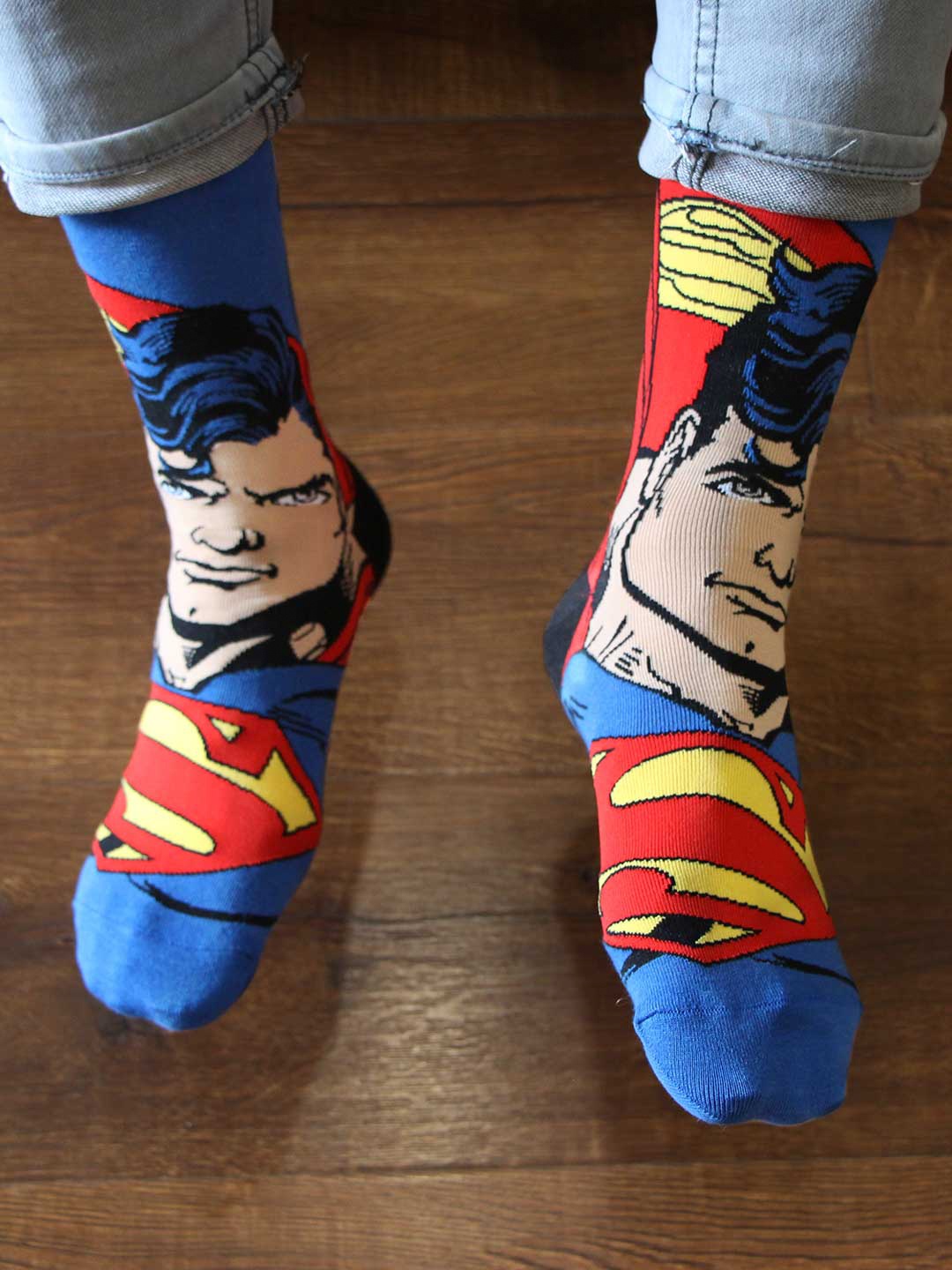 

Bonjour Men Blue & Red Superman Patterned Calf-Length Socks