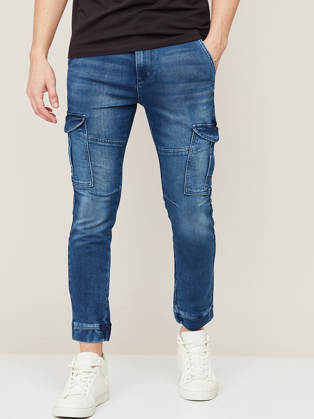 

Bossini Men Blue Jogger Light Fade Cotton Jeans