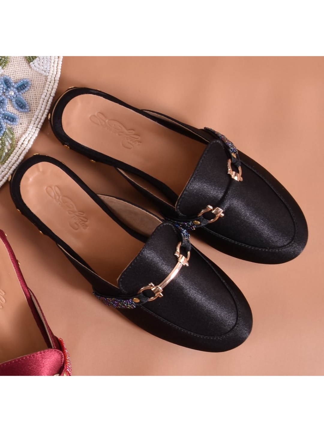

Sole House Women Black Solid Slip-On Horsebit Loafer Flats
