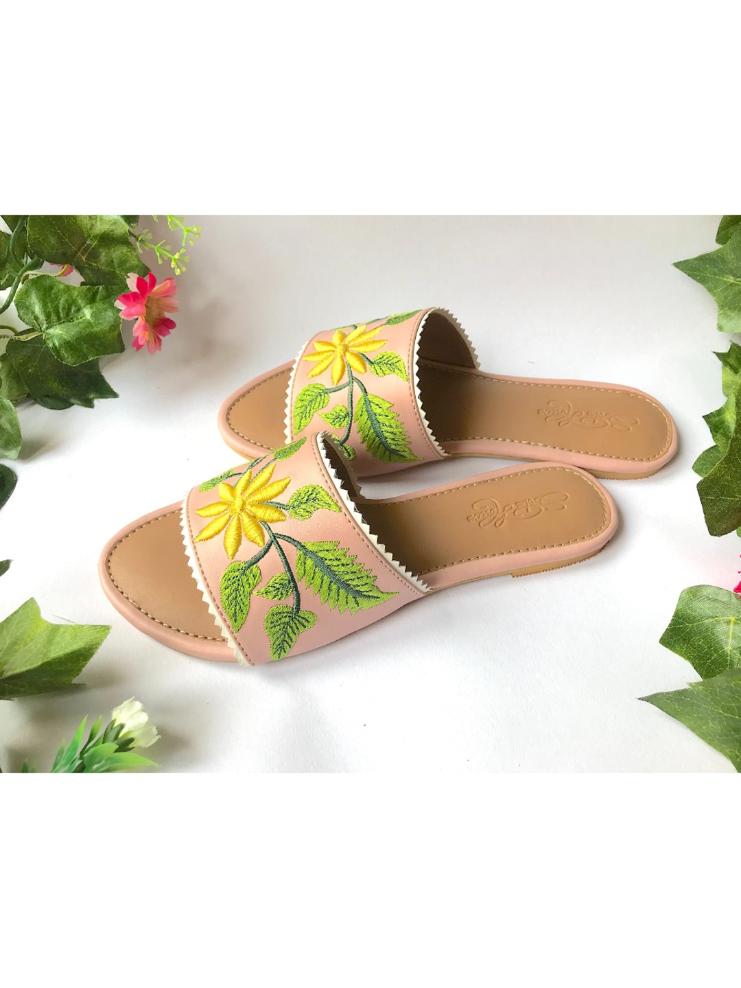 

Sole House Women Multicoloured Floral Embroidered Open Toe Flats, Multi
