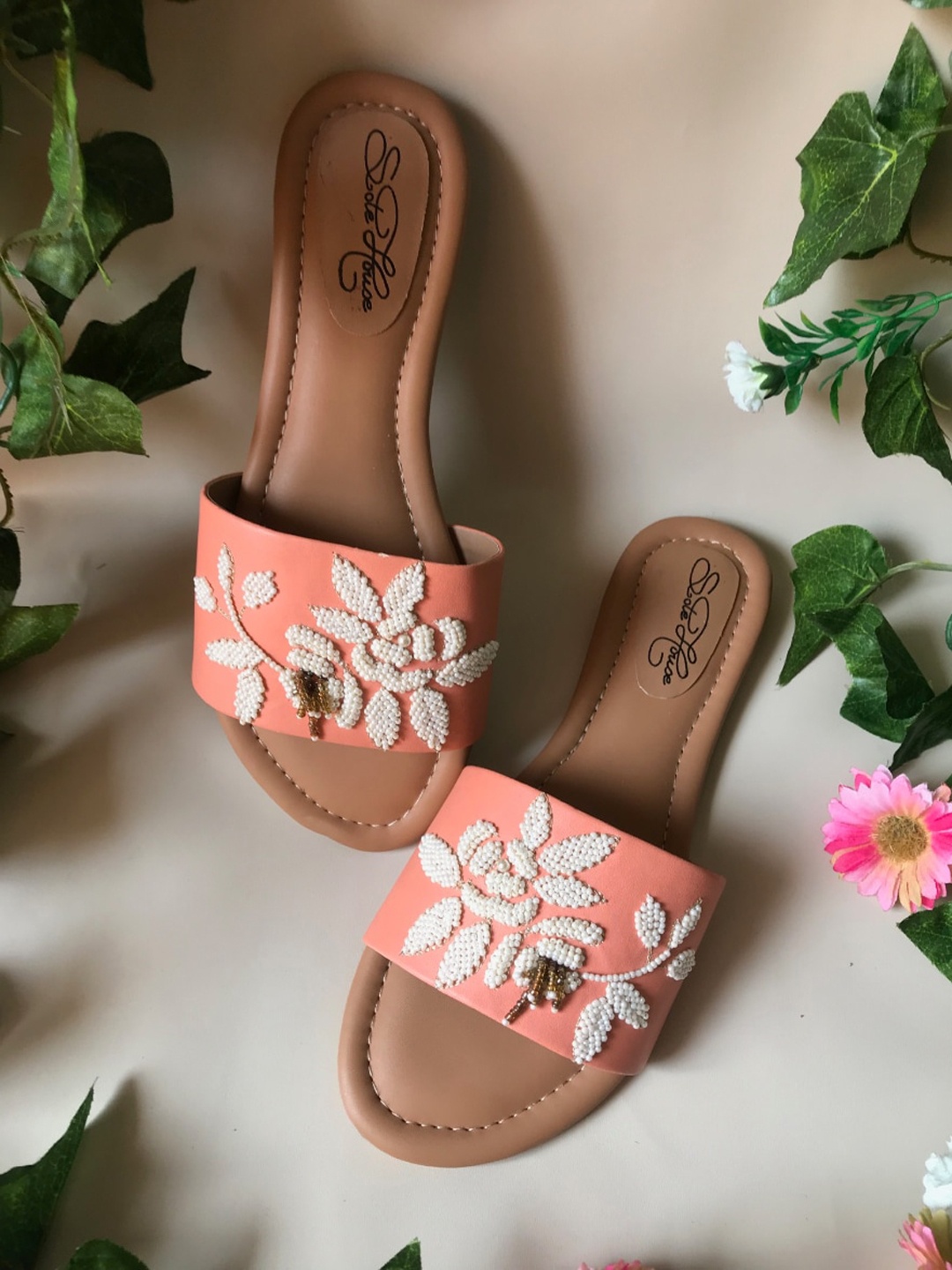 

Sole House Women Peach-Coloured Woven Design Open Toe Flats