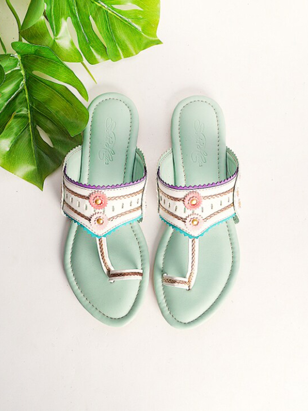 

Sole House Women Multicoloured Self Design One-Toe Flats, Multi