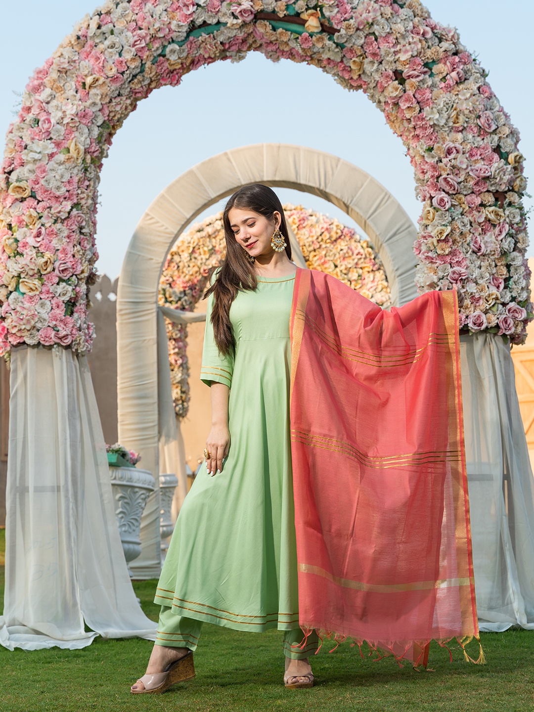 

PHEETA Women Green Gotta Patti Kurta with Trousers & With Dupatta
