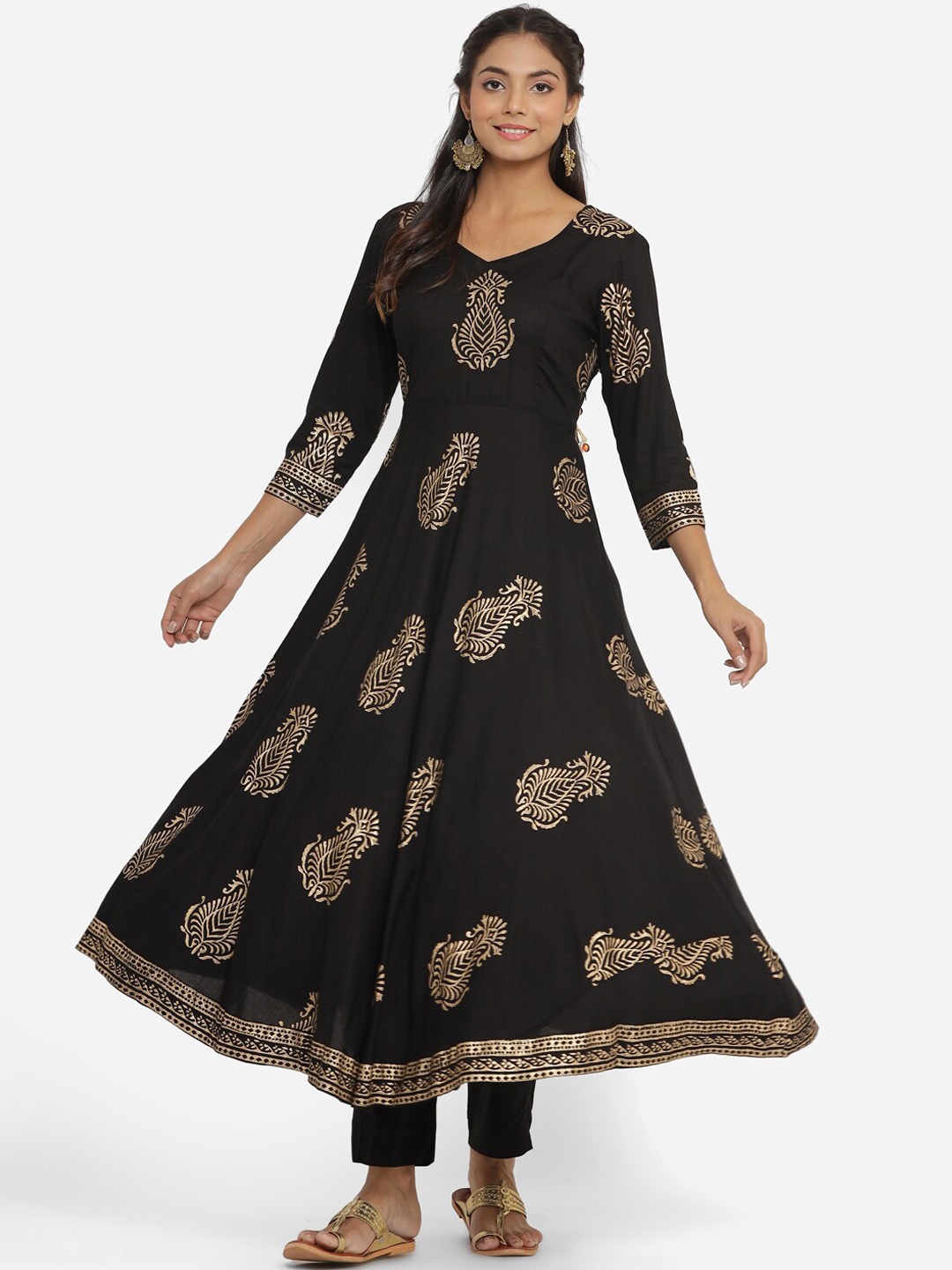 

PHEETA Ethnic Motifs Printed Round Neck Kurta with Trousers & Dupatta, Black