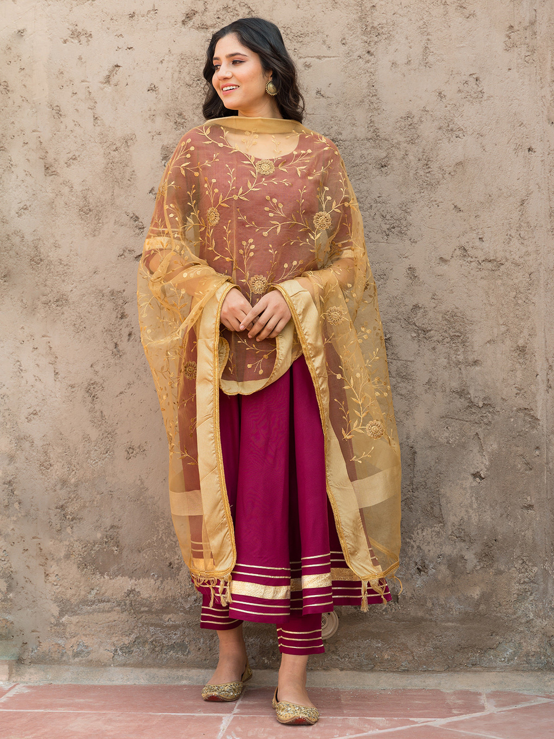 

PHEETA Empire Gotta Patti Round Neck Kurta with Trousers & Dupatta, Maroon