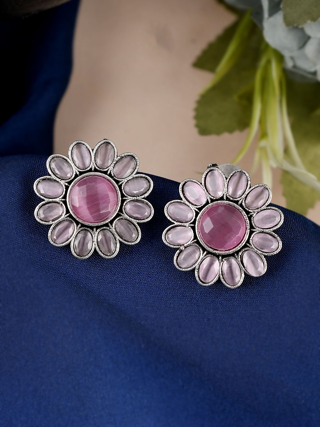 

Fabstreet Pink & Silver-Toned Floral Studs