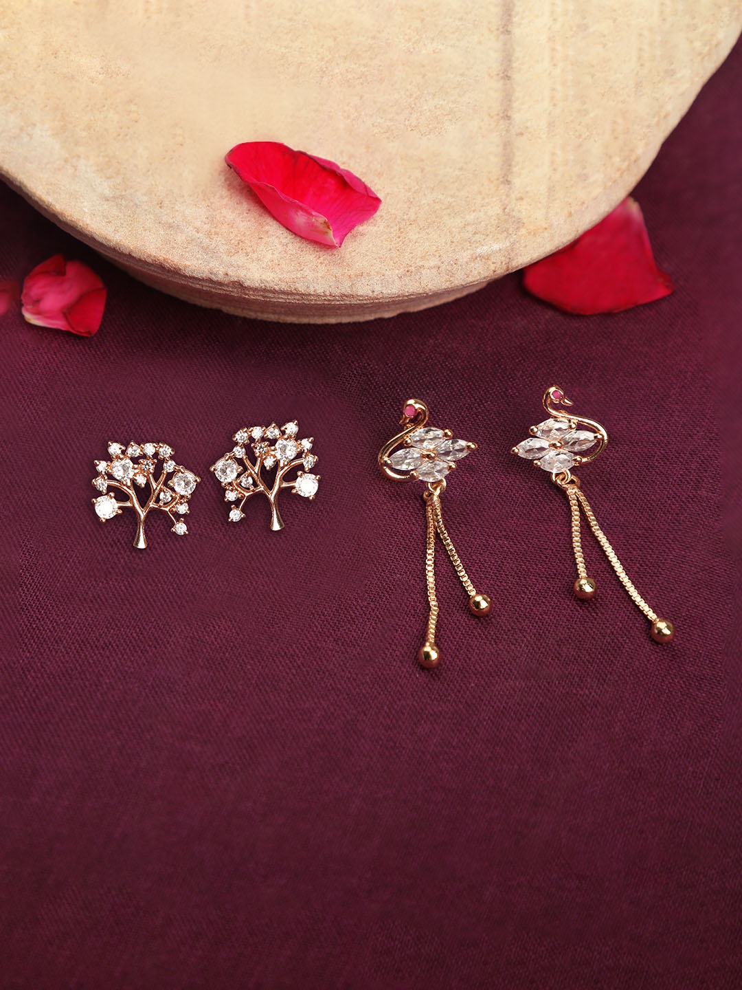 

ZINU Pack of 2 Rose Gold-Plated Floral Studs Earrings