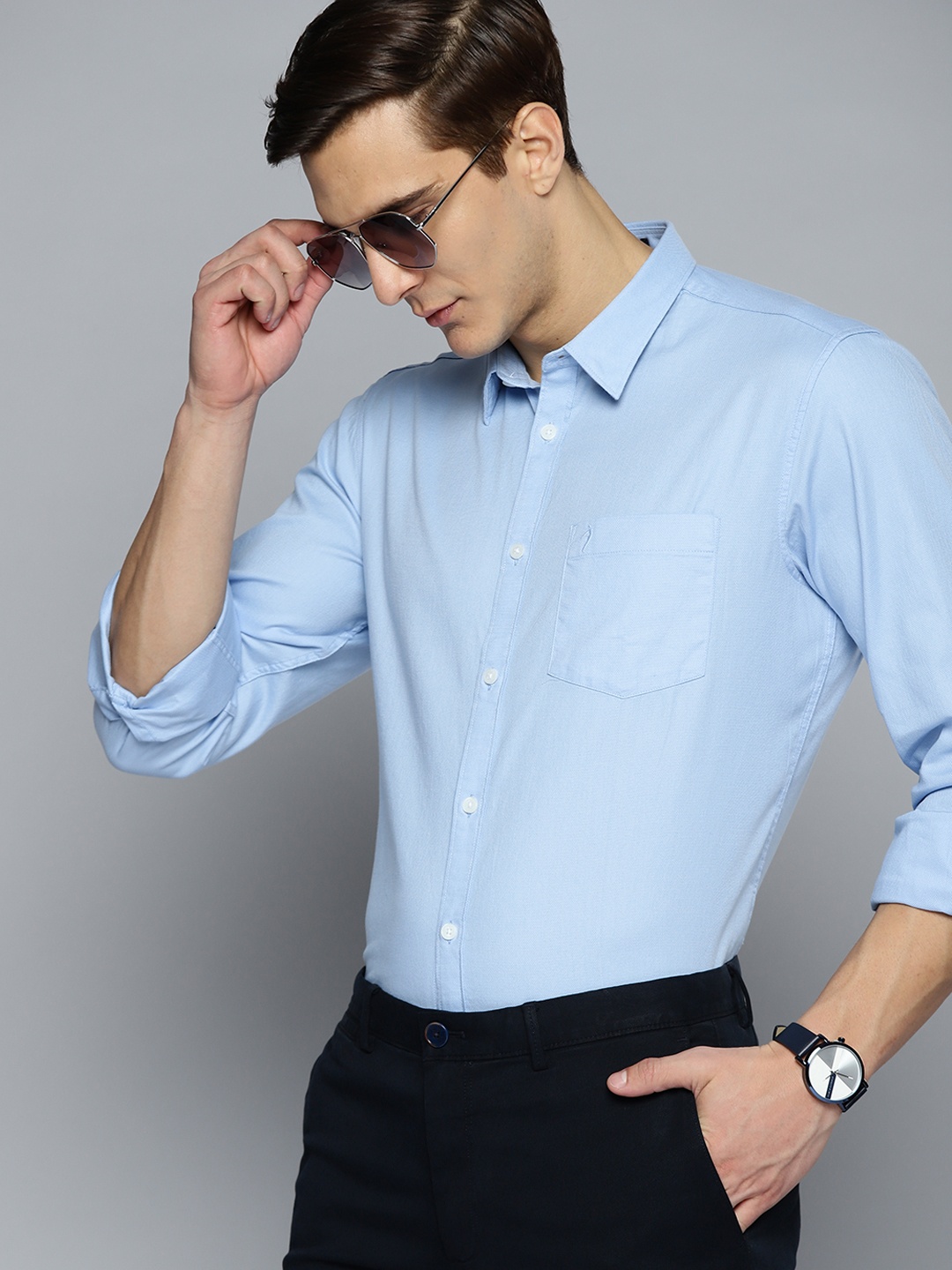 

Indian Terrain Men Blue Pure Cotton Solid Slim Fit Casual Shirt