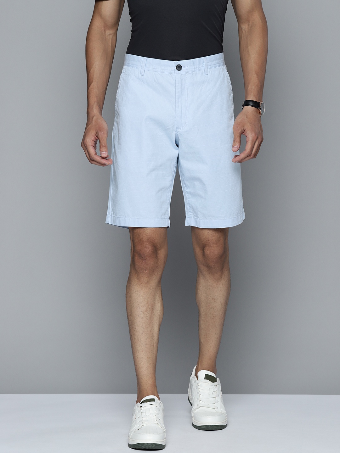 

Indian Terrain Men Blue Solid Above Knee Pure Cotton Shorts