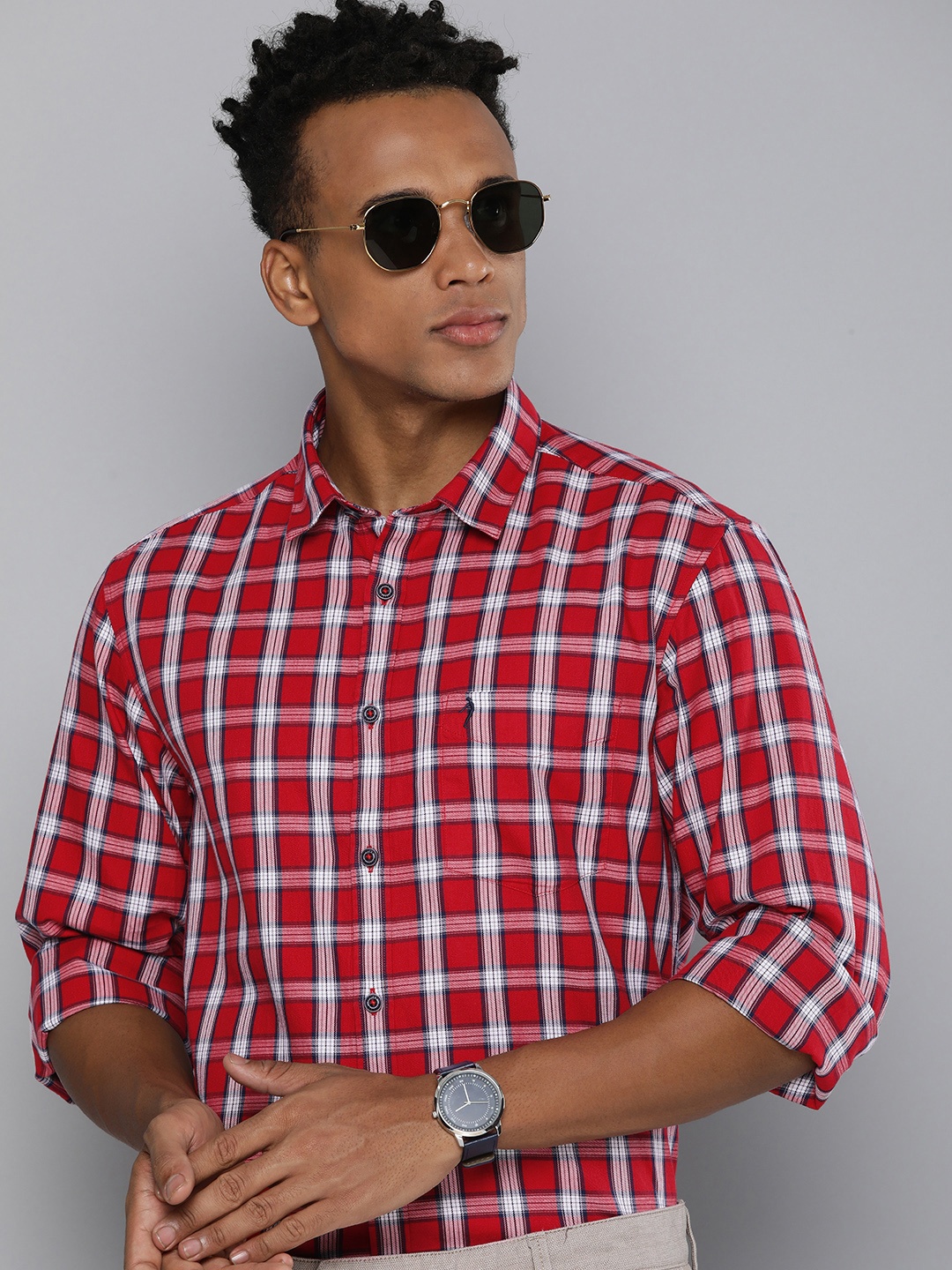 

Indian Terrain Men Pure Cotton Slim Fit Tartan Checks Formal Shirt, Red